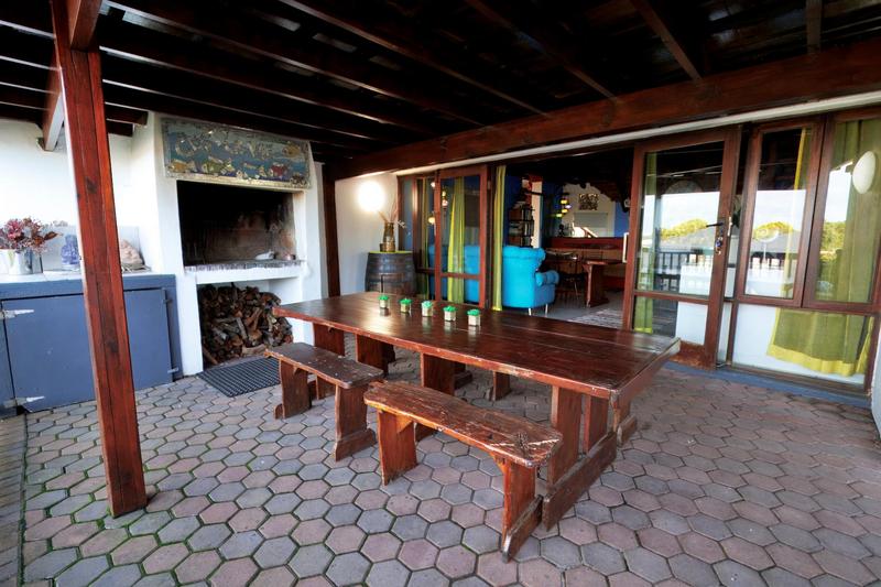 5 Bedroom Property for Sale in Stilbaai Wes Western Cape
